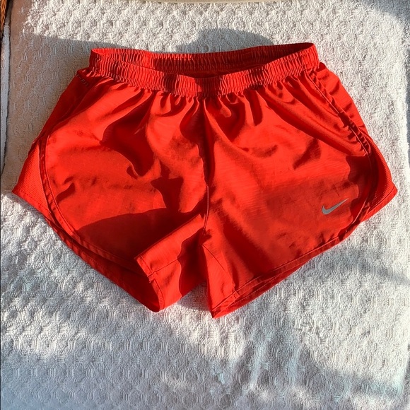 Nike Pants - Women’s Nike running shorts